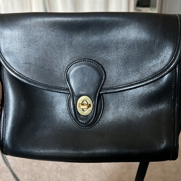 Coach vintage crossbody bag - Picture 2 of 6